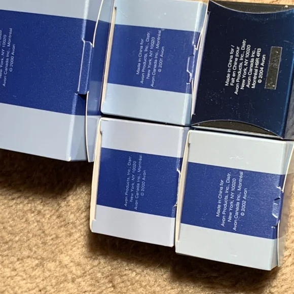 Lot of 19:Avon Stick Pins. New In Box. 1994-2004 - Picture 4 of 6